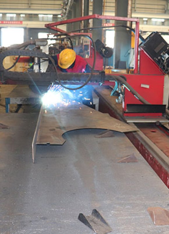 粉罐大梁自動(dòng)焊接工作站